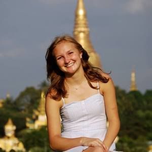 Meet your Posher, Anna